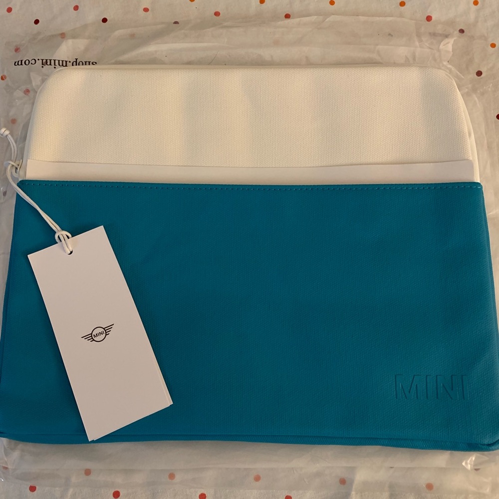 ⛔️SOLD⛔️🆕 MINI COOPER COLOR BLOCK TABLET COVER - Picture 1 of 6